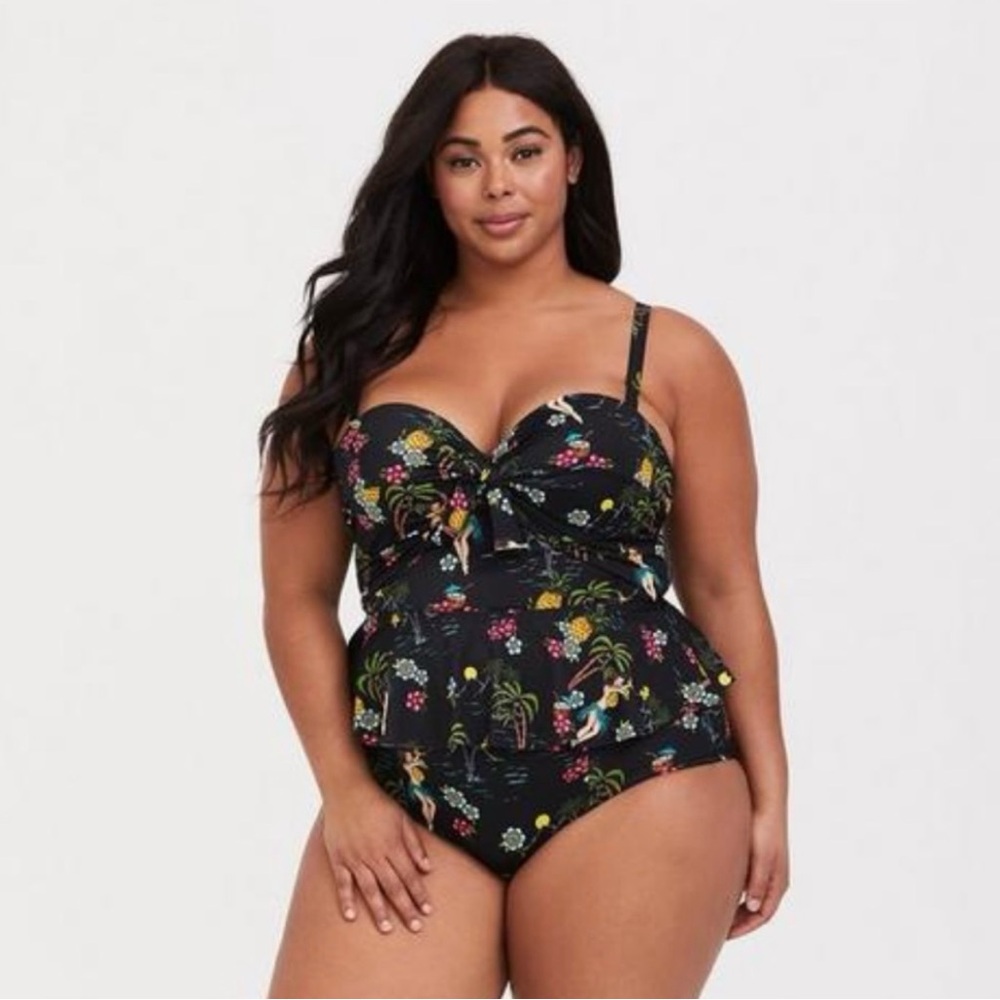 Torrid Black tropical hula girl  Swimsuit